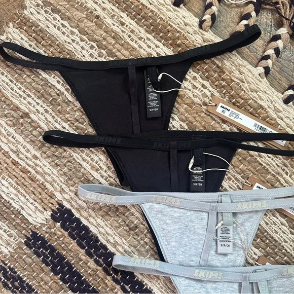 ❤️🔥BUNDLE❤️🔥 SKIMS thongs - Picture 6 of 7